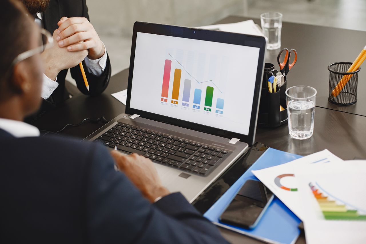 Perbedaan ERP dan CRM