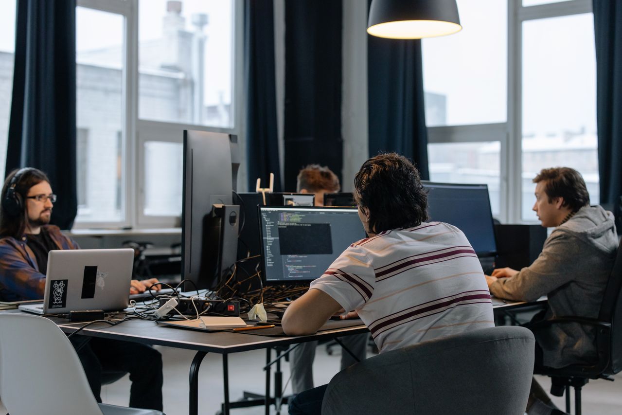 9 Tanda Perusahaan Butuh IT Outsourcing